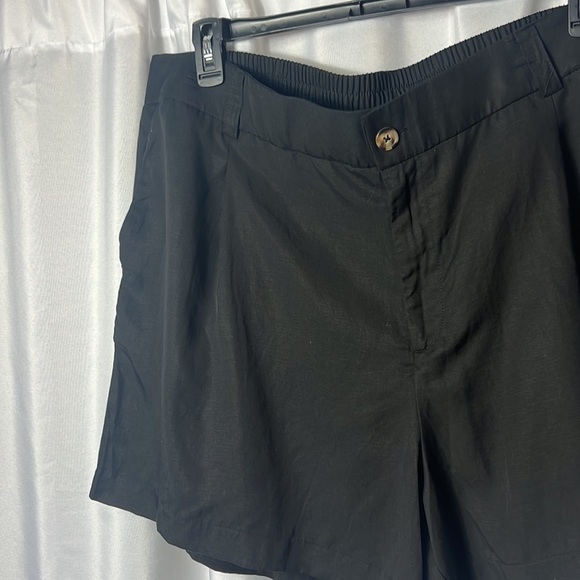 Torrid Black Linen Shorts - Picture 4 of 9